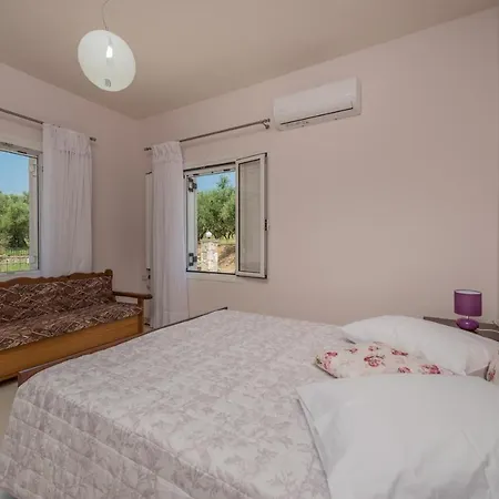 Holiday home Mary's Olive Grove House By 